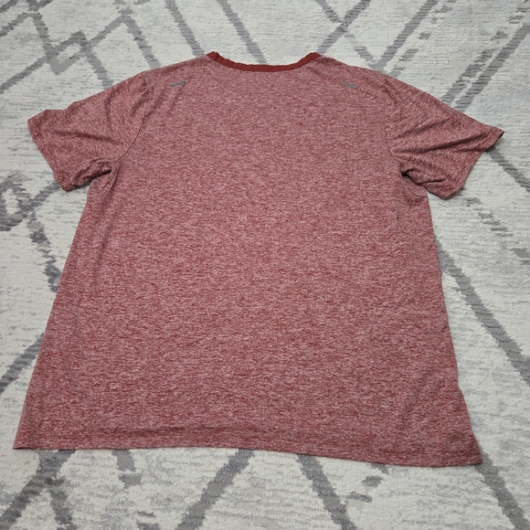 🆕️3/$30🌈Nike Running T-Shirt - Picture 4 of 5